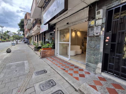 Local en venta en El Carmelo, Itagüí, 64 m² · foto 2 de 13