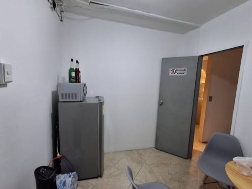 Local en venta en El Carmelo, Itagüí, 64 m² · foto 9 de 13