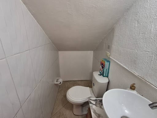 Local en venta en El Carmelo, Itagüí, 64 m² · foto 11 de 13