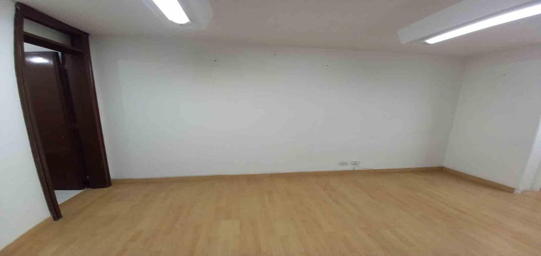 Oficina en arriendo en El Centro, Manizales, 18 m² · foto 3 de 21