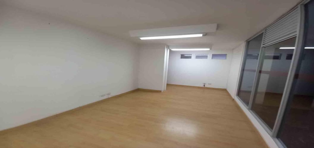 Oficina en arriendo en El Centro, Manizales, 18 m² · foto 6 de 21
