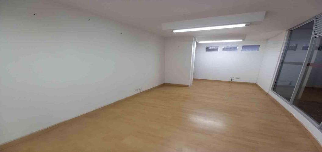 Oficina en arriendo en El Centro, Manizales, 18 m² · foto 8 de 21