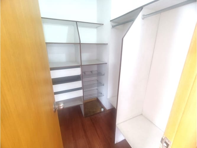 Apartamento de 2 alcobas en arriendo en Patio Bonito, Medellín, 80 m² · foto 11 de 16