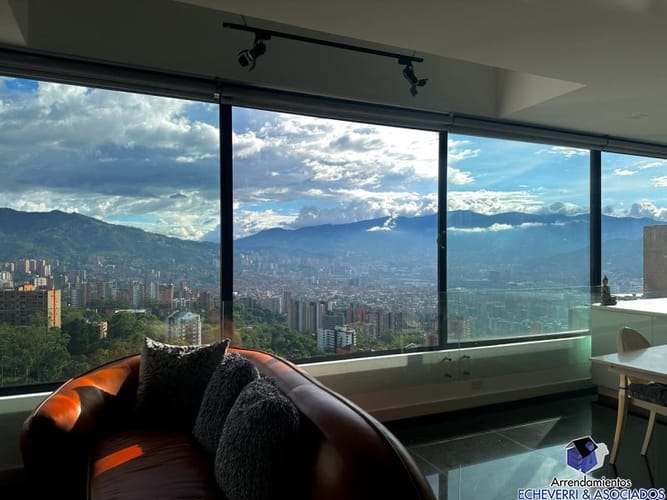 Apartamento de 2 alcobas en arriendo en El Poblado, Medellín, 260 m² · foto 4 de 14