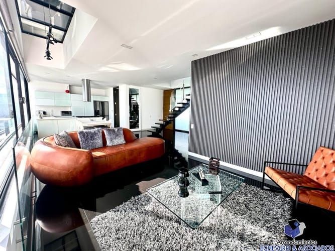 Apartamento de 2 alcobas en arriendo en El Poblado, Medellín, 260 m² · foto 8 de 14