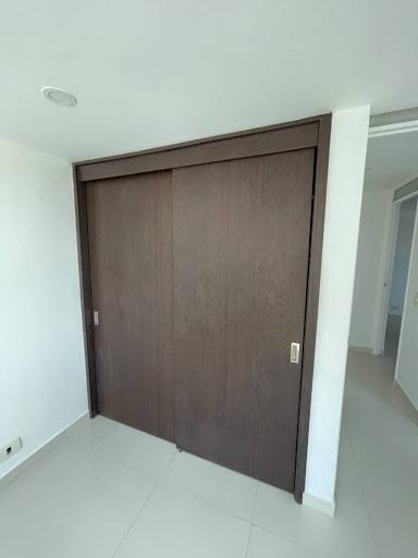 Apartamento de 3 alcobas en arriendo en Los Colores, Medellín, 110 m² · foto 7 de 18