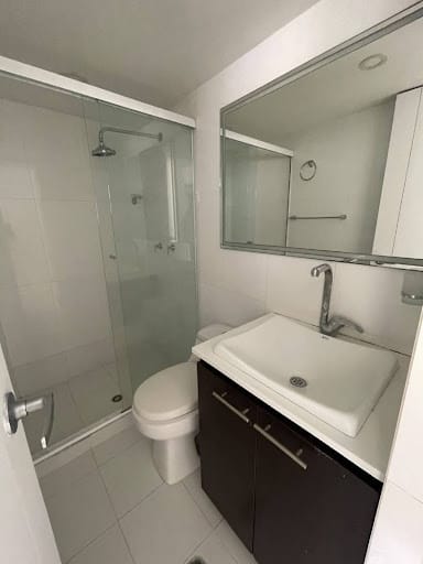 Apartamento de 3 alcobas en arriendo en Los Colores, Medellín, 110 m² · foto 10 de 18