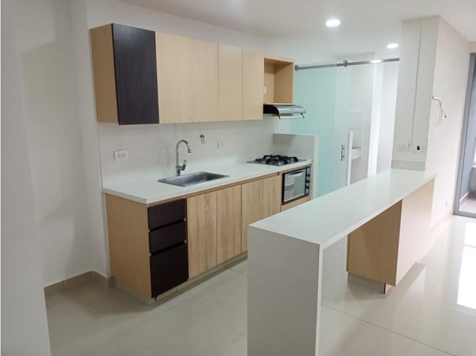 Apartamento de 3 alcobas en arriendo en Castropol, Medellín, 90 m² · foto 8 de 13