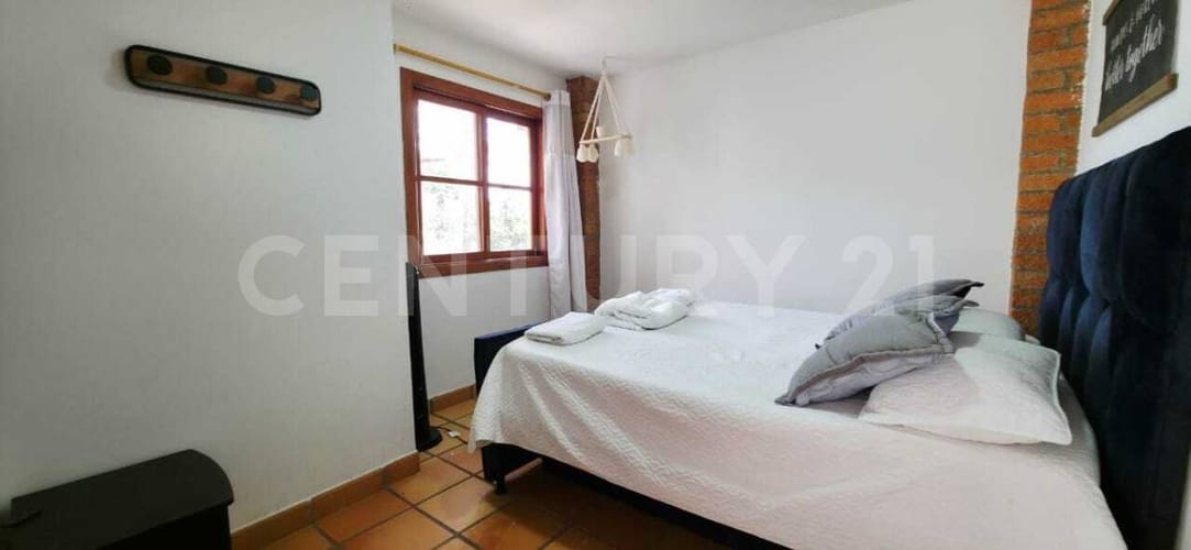 Casa de 5 alcobas en arriendo en La Mina, Envigado, 700 m² · foto 14 de 23