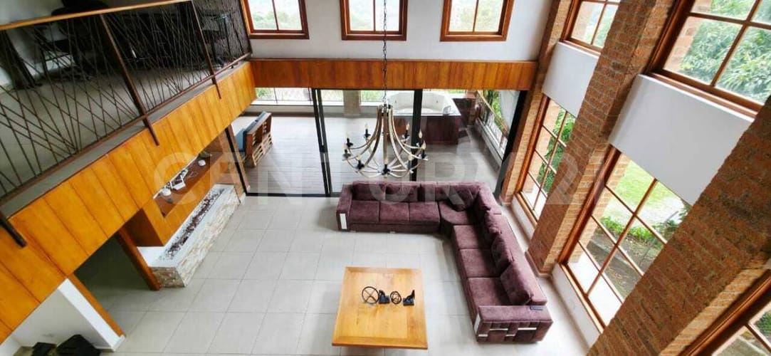 Casa de 5 alcobas en arriendo en La Mina, Envigado, 700 m² · foto 21 de 23