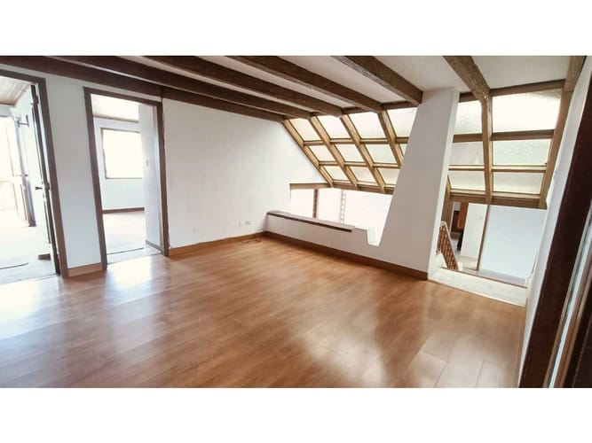 Casa de 4 alcobas en venta en Lindaraja, Bogotá, 415 m² · foto 7 de 22