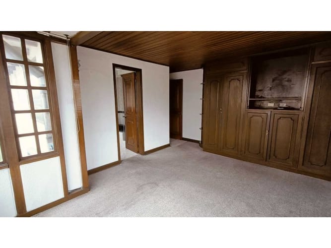 Casa de 4 alcobas en venta en Lindaraja, Bogotá, 415 m² · foto 10 de 22