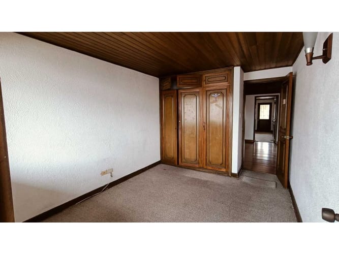Casa de 4 alcobas en venta en Lindaraja, Bogotá, 415 m² · foto 14 de 22