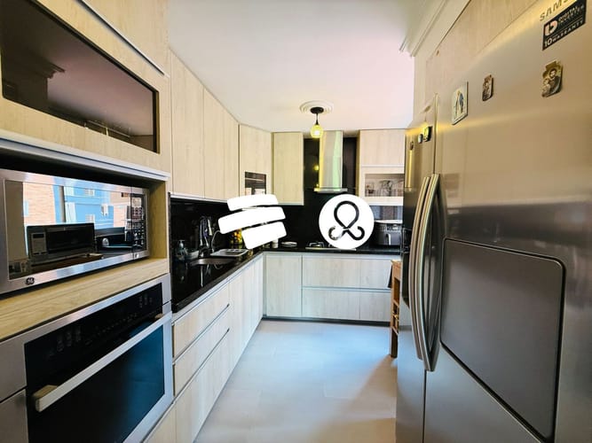 Apartamento de 3 alcobas en venta en El Diamante No. 2, Medellín, 125 m² · foto 2 de 13