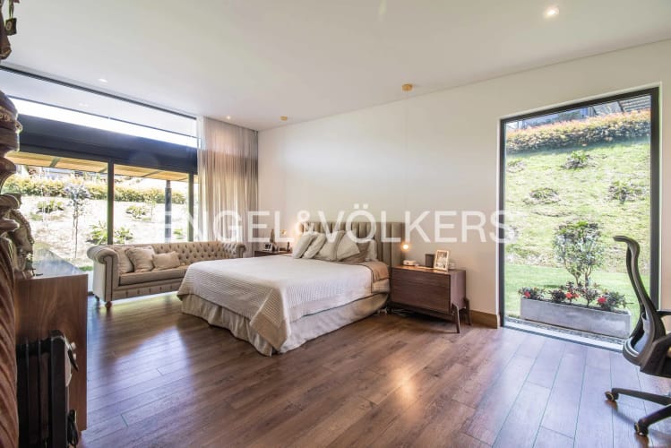 Casa de 3 alcobas en venta en Las Palmas, Envigado, 510 m² · foto 13 de 21