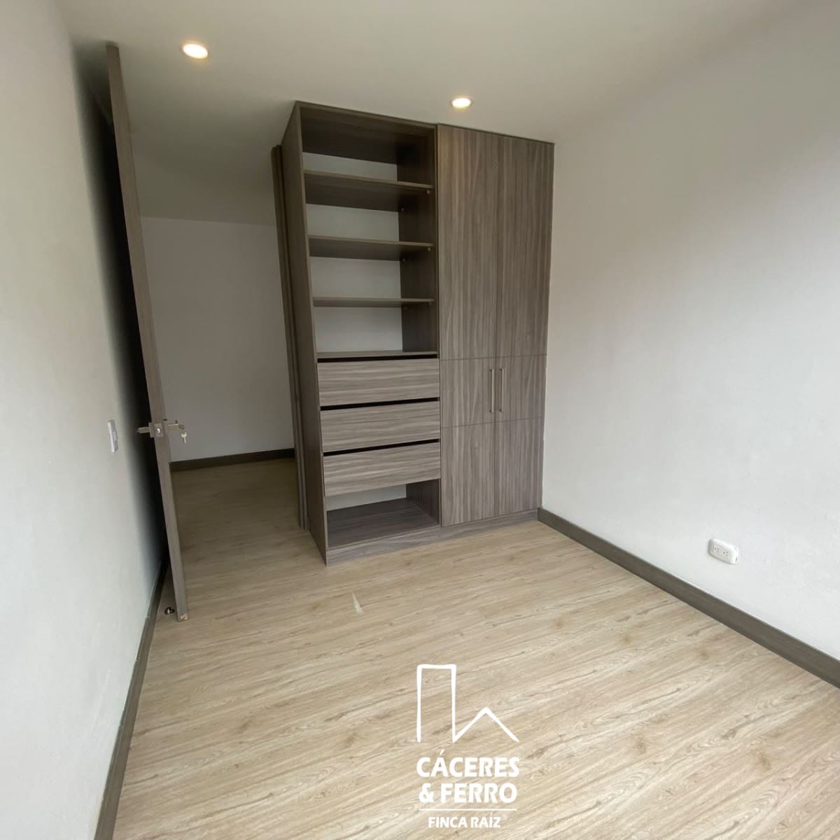 Apartamento en venta en Provivienda Oriental, Bogotá · foto 7 de 24