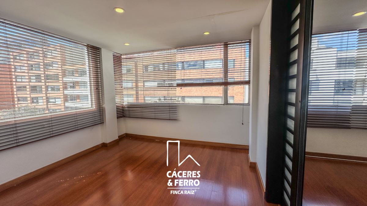 Apartamento en venta en Santa Barbara, Bogotá · foto 8 de 24