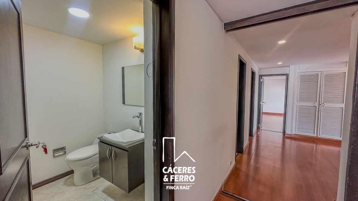 Apartamento en venta en Santa Barbara, Bogotá · foto 10 de 24