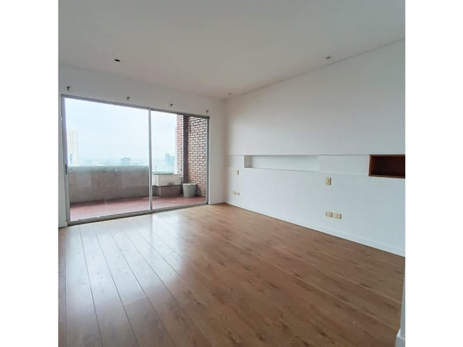 Apartamento de 3 alcobas en venta en Centenario, Cali, 300 m² · foto 2 de 22