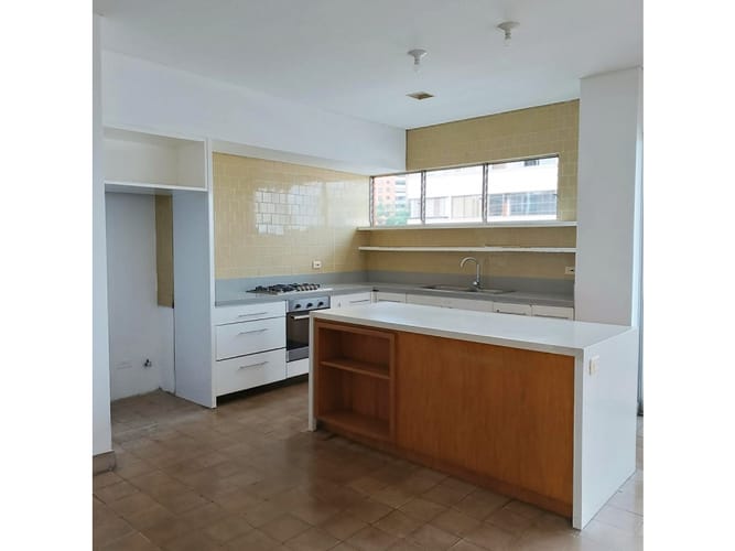 Apartamento de 3 alcobas en venta en Centenario, Cali, 300 m² · foto 5 de 22