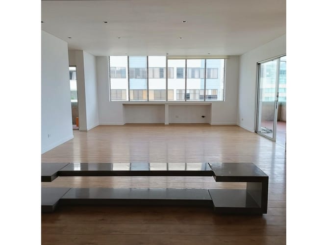 Apartamento de 3 alcobas en venta en Centenario, Cali, 300 m² · foto 12 de 22