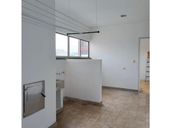 Apartamento de 3 alcobas en venta en Centenario, Cali, 300 m² · foto 21 de 22
