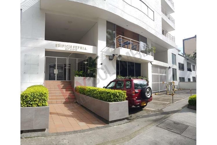 Local en arriendo en Santa Monica, Cali, 42 m² · foto 2 de 10