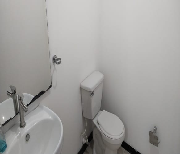 Local en arriendo en Santa Monica, Cali, 42 m² · foto 3 de 10