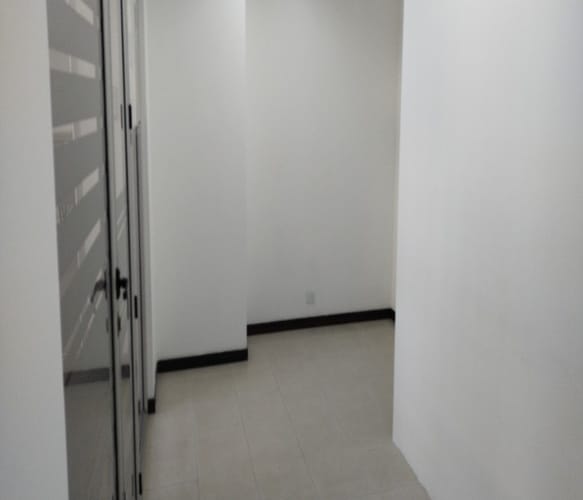 Local en arriendo en Santa Monica, Cali, 42 m² · foto 6 de 10