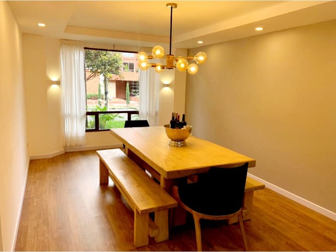 Apartamento de 3 alcobas en venta en Chicó Navarra, Bogotá, 158 m² · foto 4 de 14