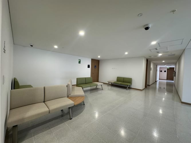 Consultorio en venta en Los Pinos, Medellín, 29 m² · foto 8 de 8
