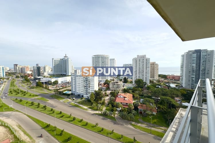 Foto 2 de 12