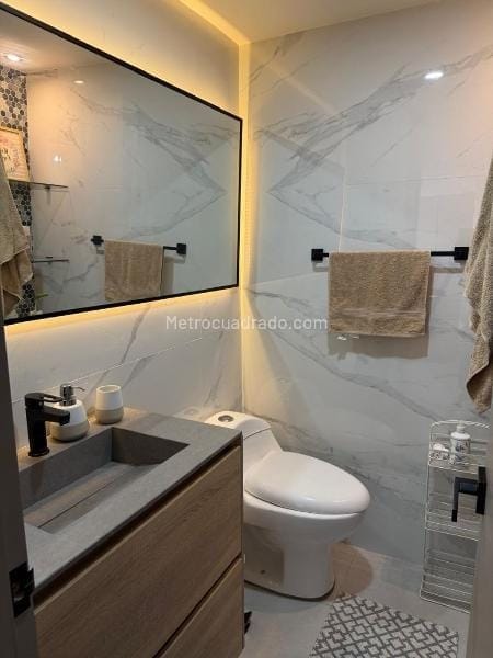 Apartamento de 3 alcobas en venta en Chicó Navarra, Bogotá, 145 m² · foto 12 de 12