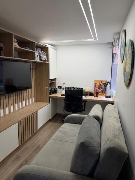 Apartamento de 3 alcobas en venta en Chicó Navarra, Bogotá, 145 m² · foto 8 de 12