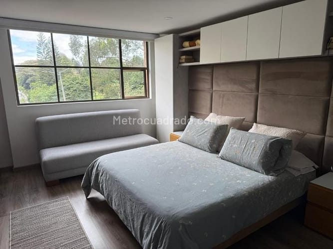 Apartamento de 3 alcobas en venta en Chicó Navarra, Bogotá, 145 m² · foto 10 de 12