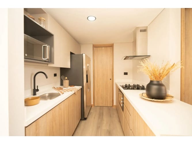 Apartamento de 2 alcobas en venta en Las Palmas, Medellín, 64 m² · foto 3 de 6