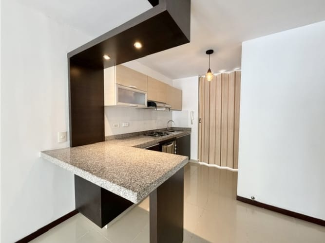 Apartamento de 2 alcobas en venta en Bellavista, Cali, 70 m² · foto 4 de 14