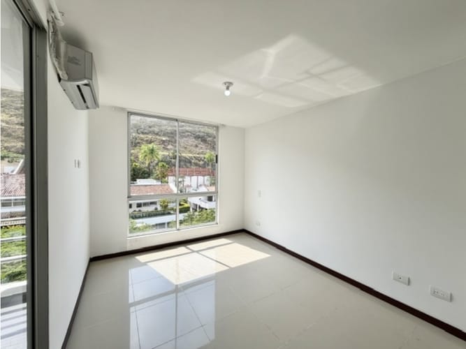 Apartamento de 2 alcobas en venta en Bellavista, Cali, 70 m² · foto 8 de 14