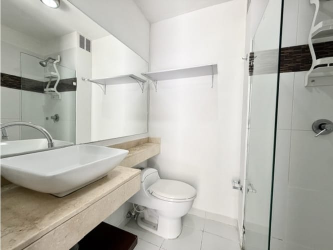 Apartamento de 2 alcobas en venta en Bellavista, Cali, 70 m² · foto 13 de 14