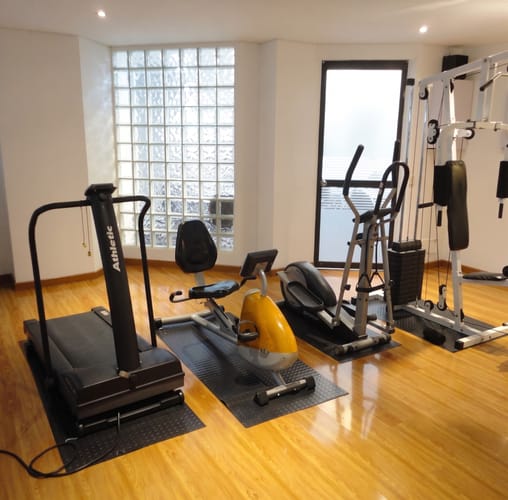 Apartamento de 2 alcobas en venta en La Carolina, Bogotá, 74 m² · foto 2 de 17