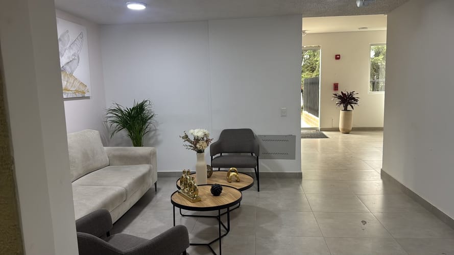 Apartaestudio en venta en Fontibon, Bogotá, 28 m² · foto 2 de 7