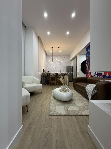 Apartamento de 1 alcoba en venta en San Patricio, Bogotá, 62 m² · foto 4 de 13