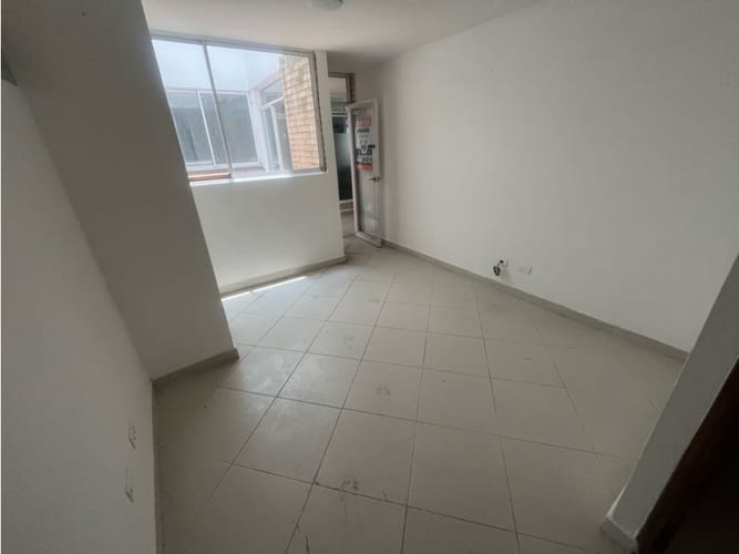 Oficina en arriendo en Zona Centro, Envigado, 15 m² · foto 3 de 4
