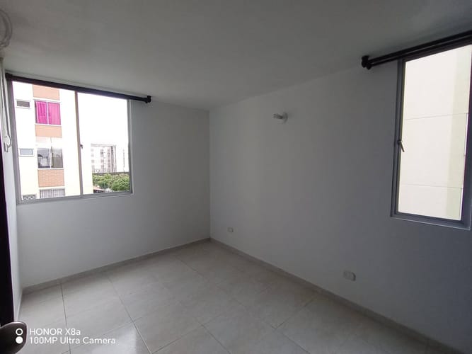 Apartamento de 3 alcobas en venta en El Hato, Funza, 55 m² · foto 3 de 12
