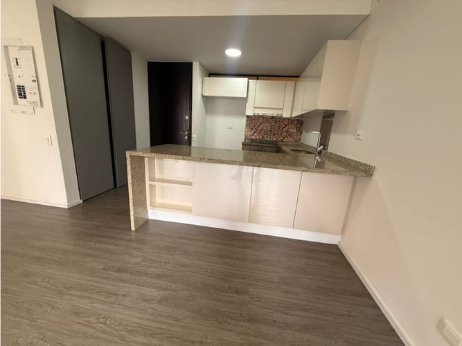 Apartamento de 2 alcobas en venta en San Martin, Bogotá, 87 m² · foto 5 de 18