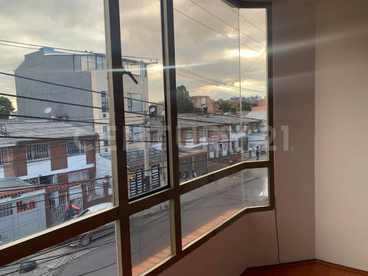 Apartamento en arriendo en Julio Florez, Bogotá · foto 7 de 13