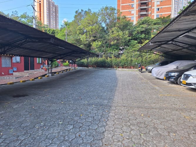 Apartamento de 3 alcobas en arriendo en San Miguel, Medellín, 85 m² · foto 11 de 12