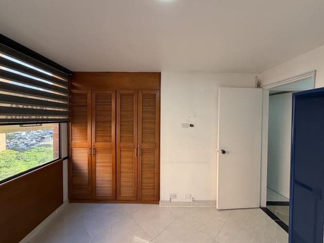 Apartamento en venta en Milla De Oro, Medellín · foto 5 de 17