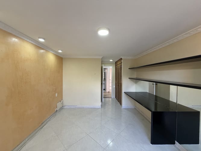 Apartamento en venta en Milla De Oro, Medellín · foto 12 de 17