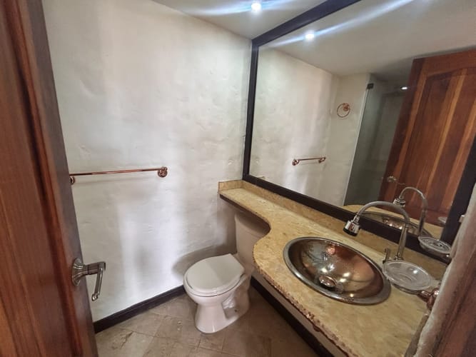 Apartamento de 3 alcobas en venta en Loma De Los Bernal, Medellín, 96 m² · foto 12 de 21